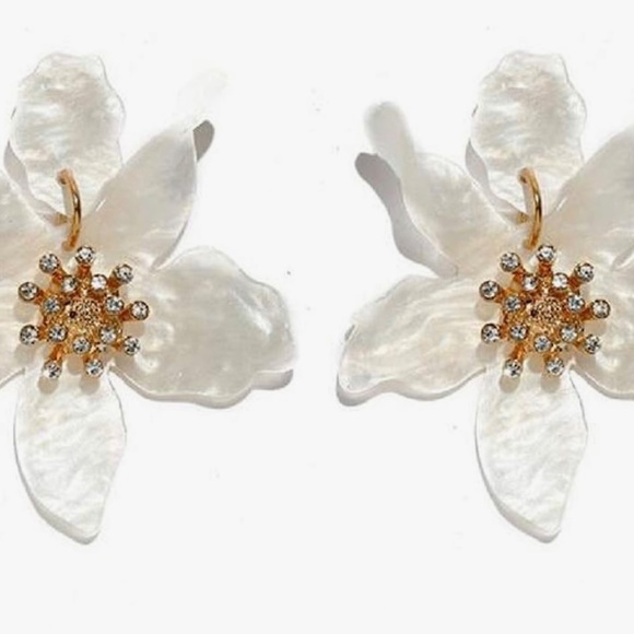 Neiman Marcus Reverie Luxury Floral Earrings - Picture 3 of 3